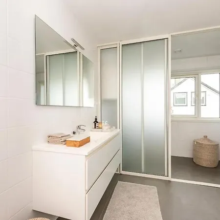 Pulpit Rock - With Balcony & Amazing Views * Jørpeland