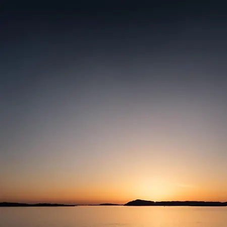 Pulpit Rock - With Balcony & Amazing Views * Jørpeland