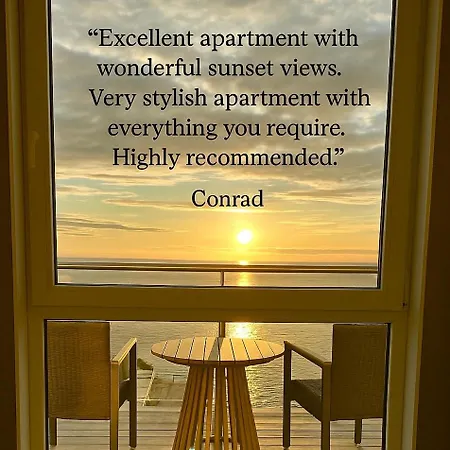 Pulpit Rock - With Balcony & Amazing Views * Jørpeland